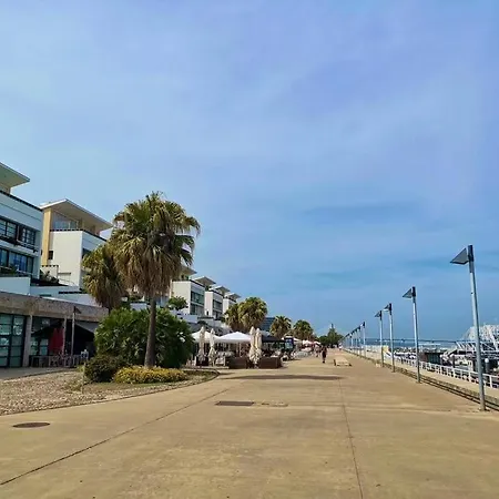 Luxury In Expo * Лиссабон